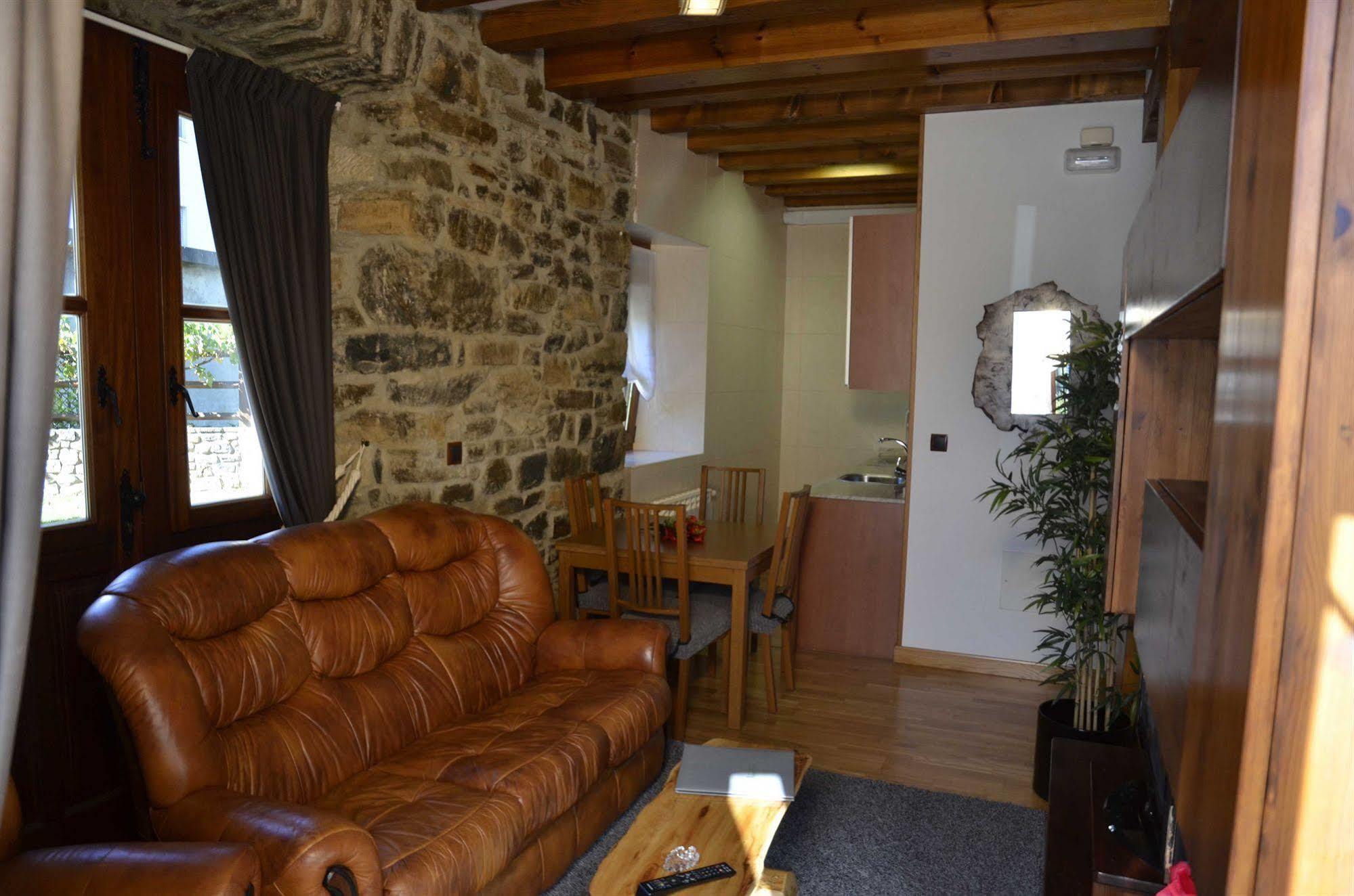 Apartamentos Spa Cantabria Infinita Cillorigo de Liebana Εξωτερικό φωτογραφία